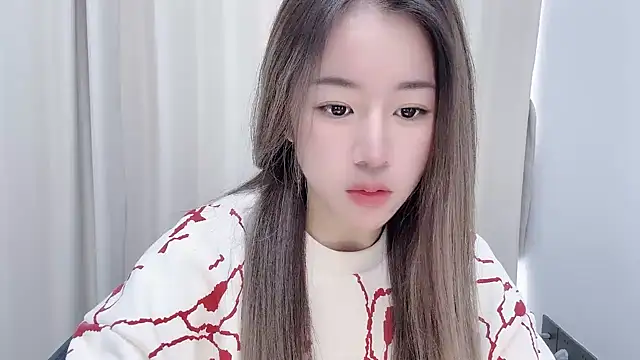 chloe-01 online show from 12/11/24, 05:00