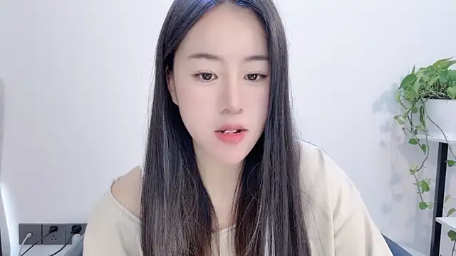 chloe-01 online show from 01/14/26, 05:00