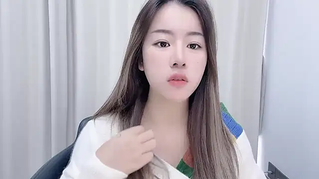 chloe-01 online show from 01/16/25, 04:17