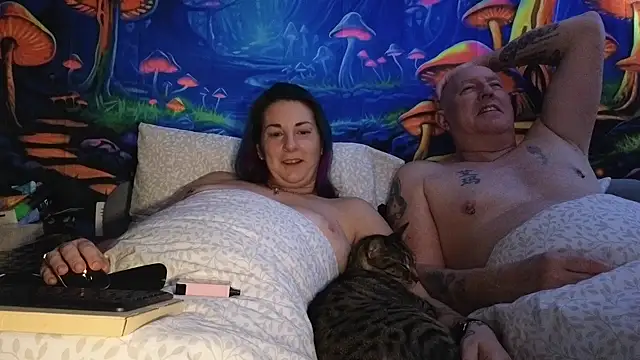 tattoomilf86 online show from 02/19/25, 12:46