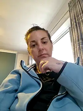 tattoomilf86 online show from 01/29/25, 02:21