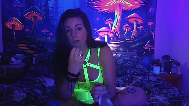 tattoomilf86 online show from 02/01/25, 11:27