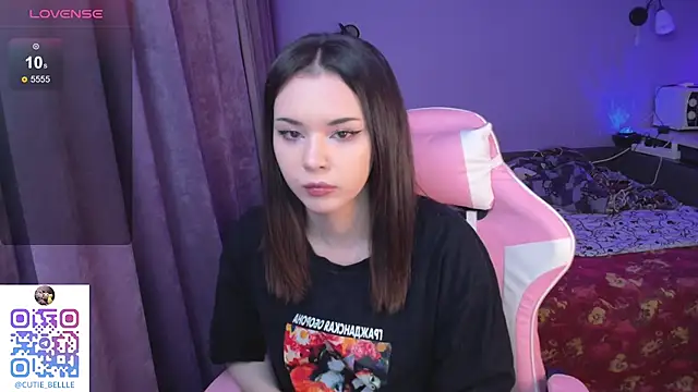 Snapshot of young_belle_ chatting on 02/11/25, 08:58 young belle online show from 02/11/25, 08:58