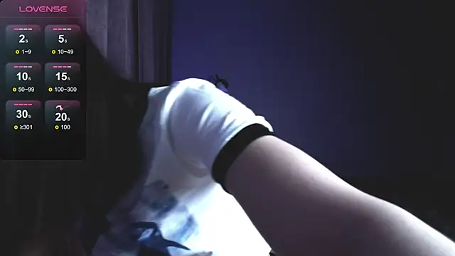 Snapshot of young_belle_ chatting on 12/01/24, 06:02 young belle online show from 12/01/24, 06:02