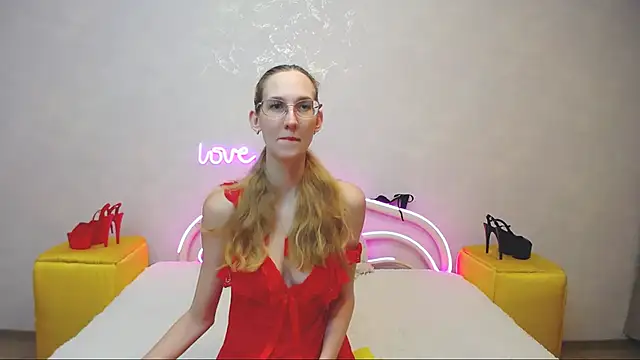 Snapshot of KlaryBrait chatting on 03/01/25, 04:33 KlaryBrait online show from 03/01/25, 04:33