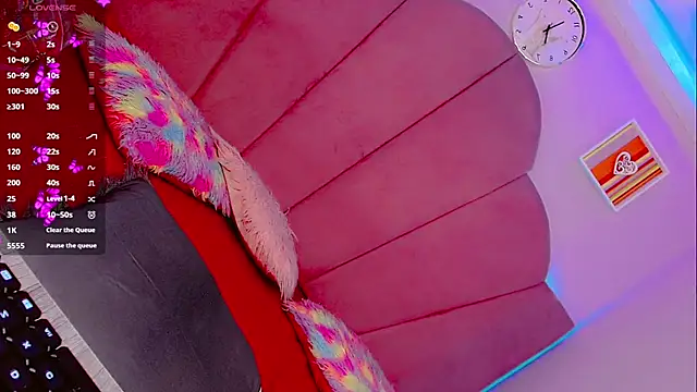 OSMARIEL SWEETT online show from 12/09/24, 08:00