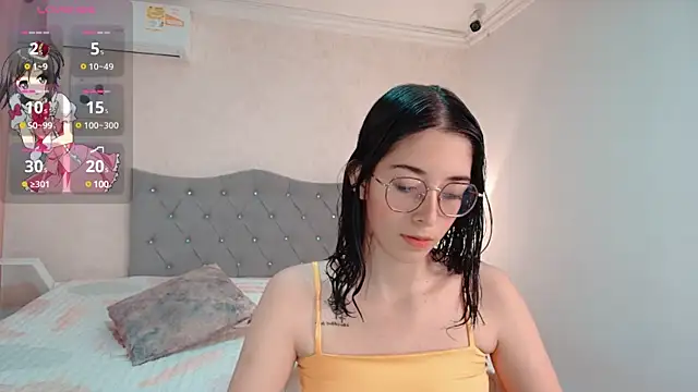 Snapshot of brooklove_doll chatting on 02/17/25, 10:05 brooklove doll online show from 02/17/25, 10:05