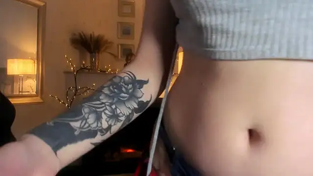 NattashaHotson online show from 02/07/25, 10:52