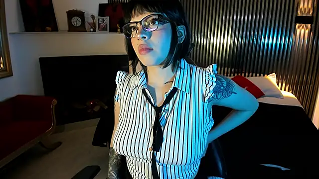 NattashaHotson online show from 09/26/25, 04:19