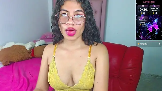 Cynthia hazel online show from 03/21/25, 08:28