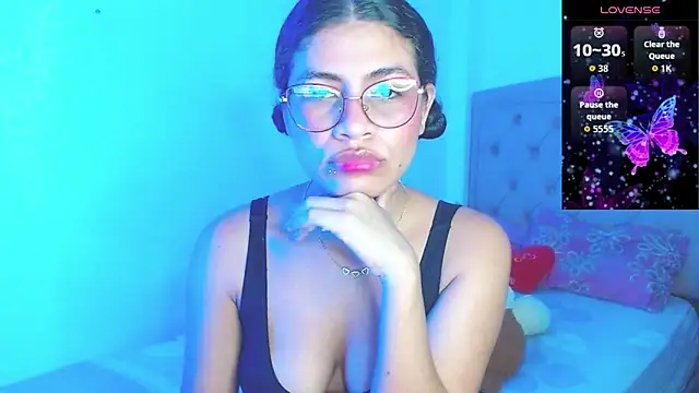 Cynthia hazel online show from 09/30/25, 01:17