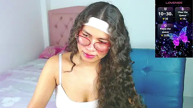 Cynthia hazel online show from 11/05/25, 05:10