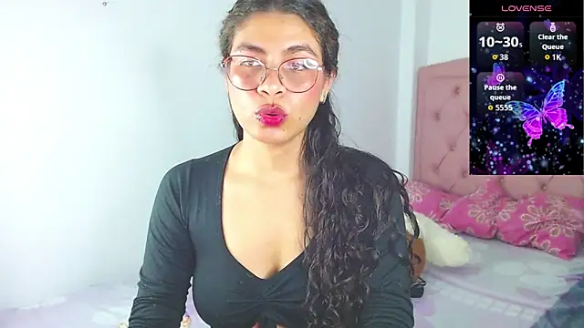 Cynthia hazel online show from 11/27/25, 03:40