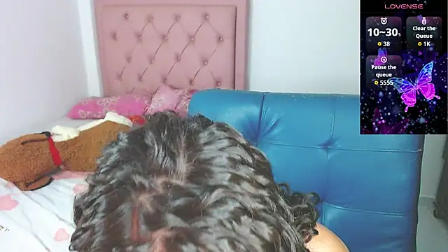 Cynthia hazel online show from 11/01/25, 07:24