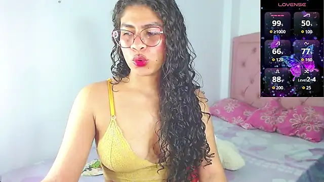 Cynthia hazel online show from 11/26/25, 03:28