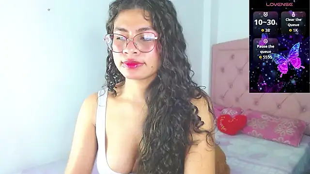 Cynthia hazel online show from 10/16/25, 01:41