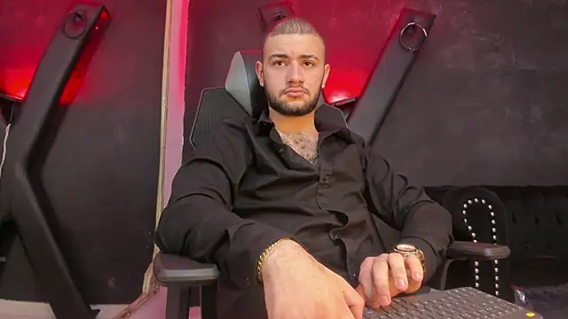 MaximusDick1  online show from 09/20/25, 03:33