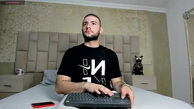 MaximusDick1  online show from 11/02/25, 08:25