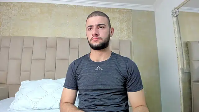 MaximusDick1  online show from 10/22/25, 02:55