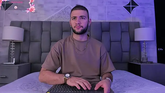 MaximusDick1  online show from 05/14/26, 12:02