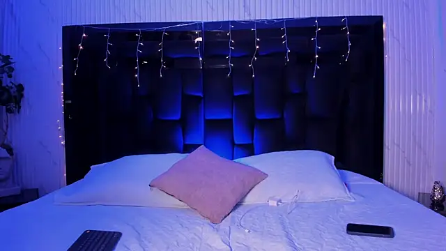 MaximusDick1  online show from 03/30/26, 12:17