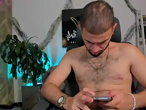 MaximusDick1  online show from 02/03/26, 06:22