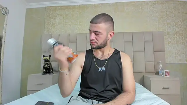 MaximusDick1  online show from 10/30/25, 04:33