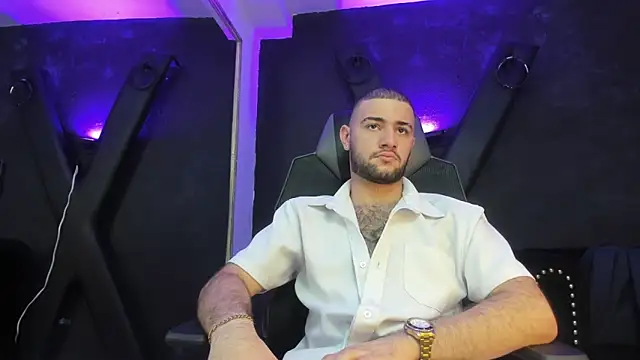 MaximusDick1  online show from 09/13/25, 05:07