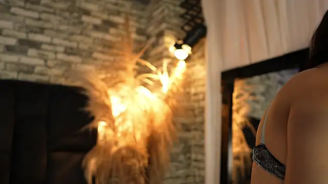 Snapshot of ariadna_milano chatting on 04/10/26, 12:56 ariadna milano online show from 04/10/26, 12:56