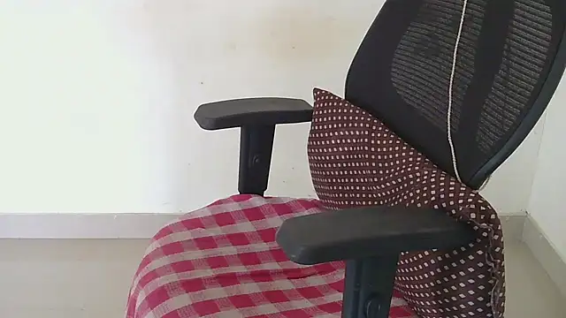 punemodel online show from 02/24/26, 08:04