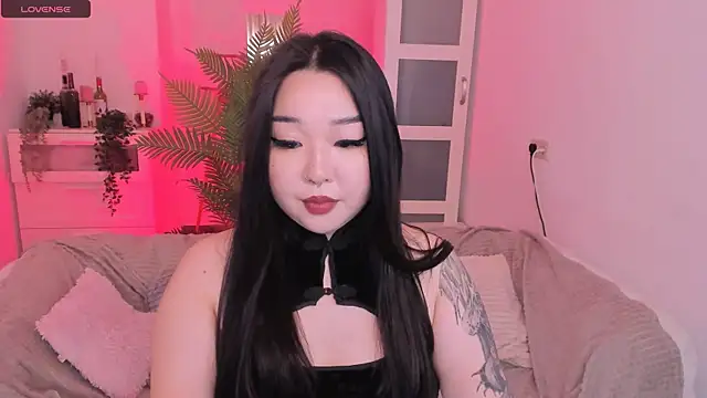 Snapshot of mei_honey_ chatting on 10/10/25, 09:48 mei honey  online show from 10/10/25, 09:48