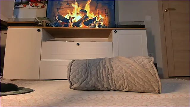 Erin Smojoke online show from 11/15/25, 04:05