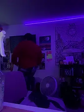 Snapshot of Ectorius chatting on 10/20/25, 12:49 Ectorius online show from 10/20/25, 12:49