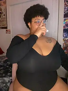 Snapshot of Ectorius chatting on 11/22/25, 12:21 Ectorius online show from 11/22/25, 12:21