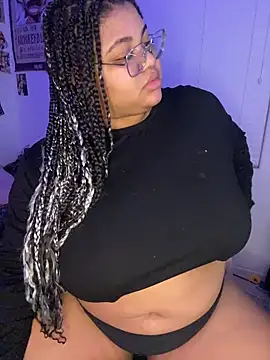 Snapshot of Ectorius chatting on 12/18/25, 02:05 Ectorius online show from 12/18/25, 02:05