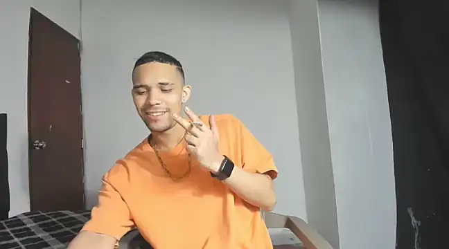 cali and lili online show from 12/12/24, 01:21