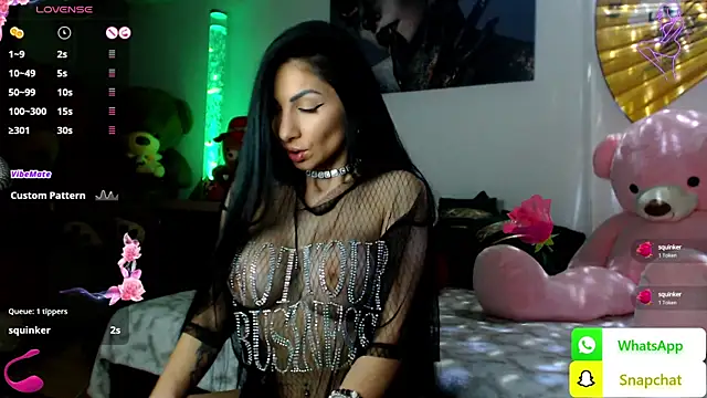 Snapshot of EvelynAisha chatting on 01/25/25, 04:46 EvelynAisha online show from 01/25/25, 04:46