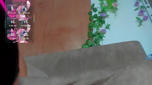 adhara hotter online show from 11/24/25, 08:09