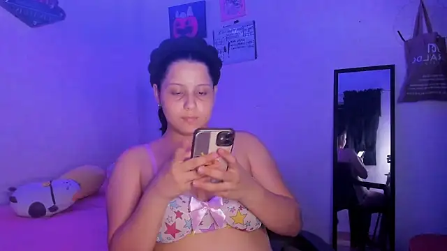 Sophie  Carter  online show from 11/06/25, 12:03