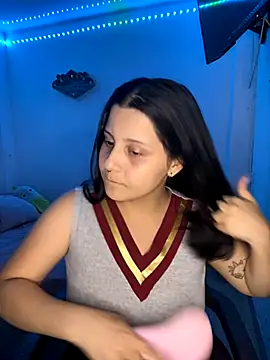 Sophie  Carter  online show from 10/31/25, 04:42