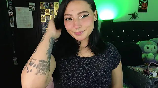 Pauilina online show from 11/08/25, 09:18