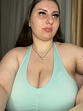 KarinaCelinne online show from 04/10/26, 08:27