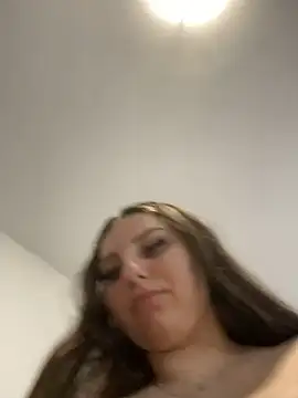 Snapshot of KarinaCelinne chatting on 02/01/25, 12:04 KarinaCelinne online show from 02/01/25, 12:04