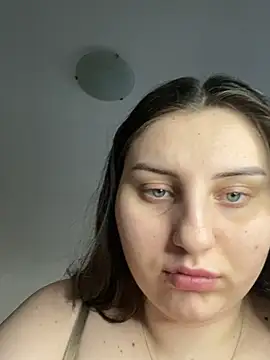 Snapshot of KarinaCelinne chatting on 02/25/25, 01:00 KarinaCelinne online show from 02/25/25, 01:00