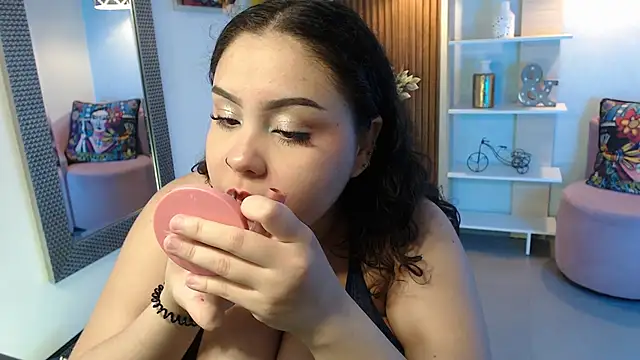 Snapshot of Dalila_Sky chatting on 06/03/26, 06:12 Dalila Sky online show from 06/03/26, 06:12