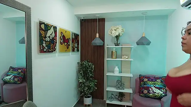 Dalila Sky online show from 11/08/25, 06:11