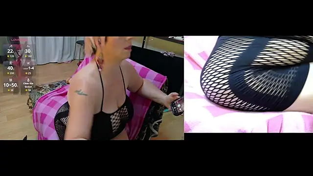 Luna1984 online show from 11/19/25, 07:58