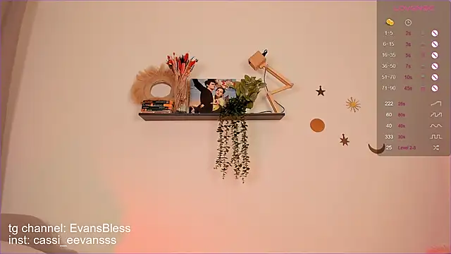 Cassie Ice online show from 10/14/25, 07:31