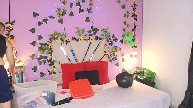 BRITHANY SPARK online show from 04/24/26, 12:45