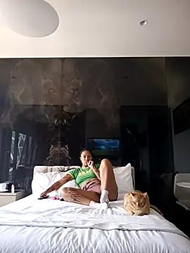 devi black13  online show from 10/09/25, 05:24